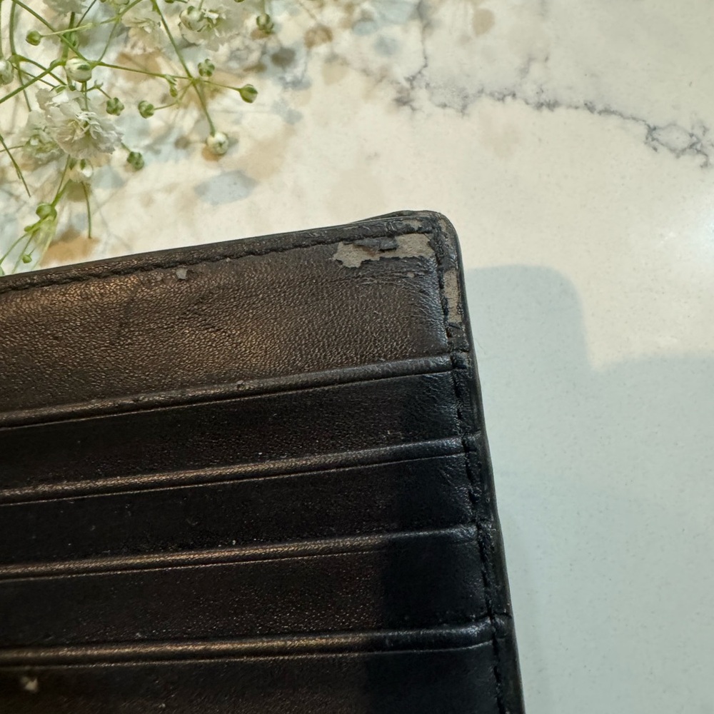 Michael Kors signature logo Wallet - Picture 4 of 9